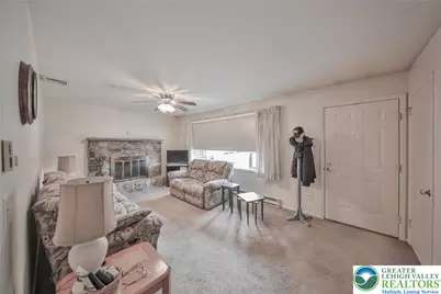 133 Brentwood, Palmer Twp, PA 18045 - Photo 3