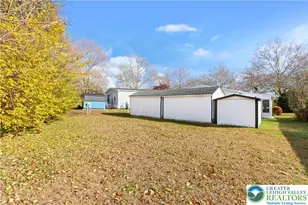 2 Hickory Hills Dr, Moore Township, PA 18014 - Photo 3