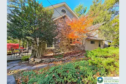 105 Pine Top Trail, Bethlehem City, PA 18017 - Photo 5