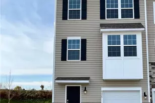 8336 Alexander Ct, Upper Macungie Township, PA 18031 - Photo 3