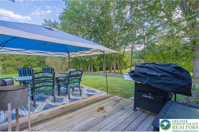 5651 Park Valley Road, North Whitehall Twp, PA 18078 - Photo 9