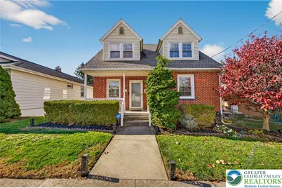 624 Delaware Avenue, Hellertown Boro, PA 18055 - Photo 1