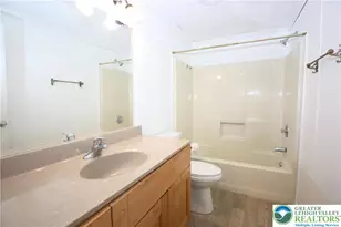 38 Oakwood Ct, East Allen Township, PA 18014 - Photo 11