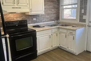 636 Snyder St, Pottsville, PA 17901 - Photo 13