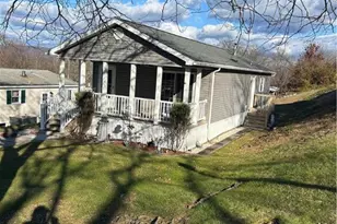 203 Independence, Upper Mt Bethel Twp, PA 18343 - Photo 3