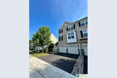 6072 Valley Forge Drive, Upper Saucon Township, PA 18036 - Photo 3