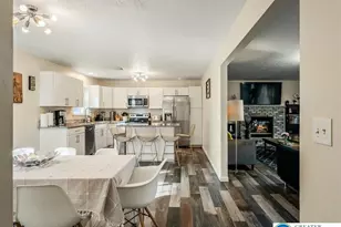 2127 Warwick Cir, Coolbaugh Twp, PA 18466 - Photo 13