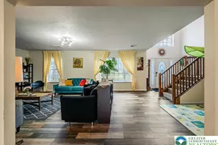 2127 Warwick Cir, Coolbaugh Twp, PA 18466 - Photo 11