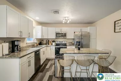 2127 Warwick Circle, Coolbaugh Twp, PA 18466 - Photo 15