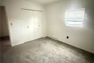 630 Greene Ct, Fountain Hill Boro, PA 18015 - Photo 9