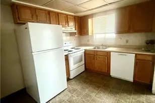 630 Greene Ct, Fountain Hill Boro, PA 18015 - Photo 3