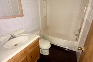 630 Greene Ct, Fountain Hill Boro, PA 18015 - Photo 7