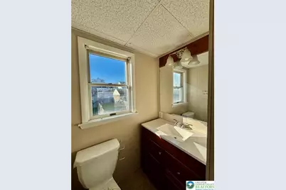 137 E Nesquehoning Street, Easton, PA 18042 - Photo 9