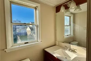 137 E Nesquehoning St, Easton, PA 18042 - Photo 9