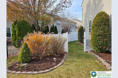 247 Milkweed Drive, Upper Macungie Township, PA 18104 - Photo 3