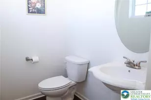 935 Graystone Cir, Allen Township, PA 18067 - Photo 7