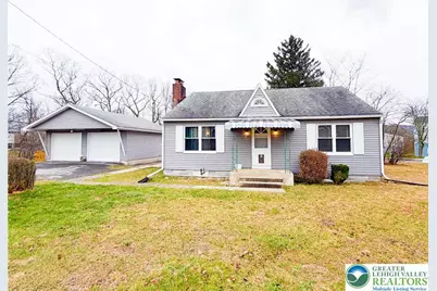 17 Mahoning Drive E, Lehighton Boro, PA 18235 - Photo 1