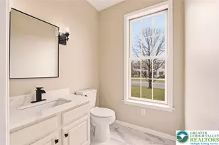 2243 Oakwood Ct, Lowhill Twp, PA 18051 - Photo 47