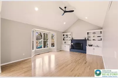 2243 Oakwood Court, Lowhill Twp, PA 18051 - Photo 15