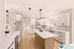 2243 Oakwood Ct, Lowhill Twp, PA 18051 - Photo 19