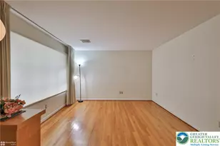 1327 Cobbler Ln, Upper Macungie Township, PA 18104 - Photo 7