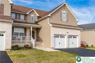 9615 Crescent Ln, Upper Macungie Township, PA 18031 - Photo 5