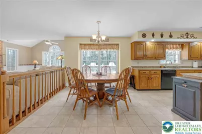 210 Evergreen Court, Ross Twp, PA 18353 - Photo 9