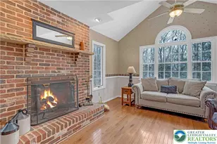 210 Evergreen Ct, Ross Twp, PA 18353 - Photo 5