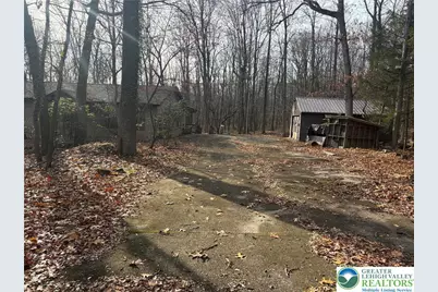 1433 Deerpath Drive, Lehigh Township, PA 18088 - Photo 5