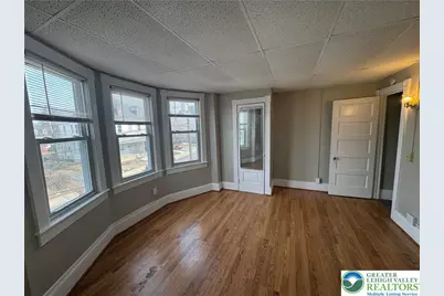 113 E Madison, Easton, PA 18042 - Photo 11
