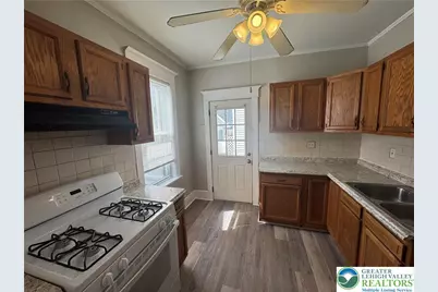 113 E Madison, Easton, PA 18042 - Photo 7