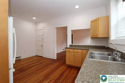 728 E 6th Street #1, Bethlehem City, PA 18015 - Photo 3