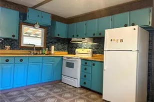 6 Indian Trail, Wind Gap Boro, PA 18091 - Photo 3