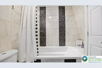 96 Lenape Trail, Upper Mt Bethel Twp, PA 18343 - Photo 27