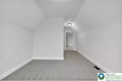 6 W 1st Street, Northampton Boro, PA 18067 - Photo 17