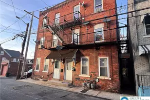 735 Laufer St, Bethlehem City, PA 18015 - Photo 1