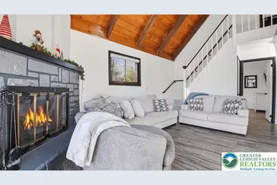 6401 Marvin Gardens, Tobyhanna, PA 18466 - Photo 9