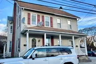 35 E Pennsylvania Ave, Pen Argyl Boro, PA 18072 - Photo 1