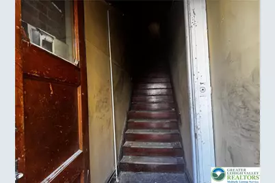 109 S Main Street, Nazareth Boro, PA 18064 - Photo 3