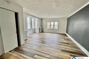 12 Pennsylvania Ave, Pen Argyl Boro, PA 18072 - Photo 3