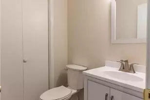 8315 Countryside Ln, Upper Macungie Township, PA 18051 - Photo 17