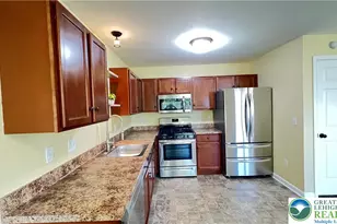 705 Blue Heron Dr, Allentown City, PA 18103 - Photo 5