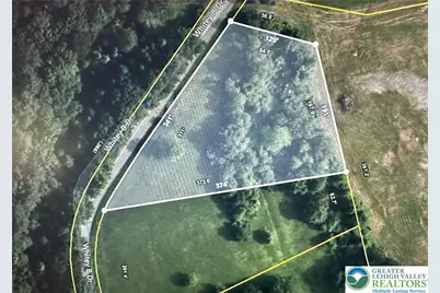 T425 2 Whitey B Drive, Polk Twp, PA 18058 - Photo 3