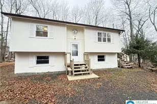 8066 Red Squirrel Dr, Coolbaugh Twp, PA 18466 - Photo 1