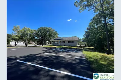 962 Pennsylvania Avenue, Plainfield Township, PA 18072 - Photo 1