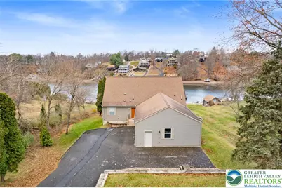 614 Wynonah Drive, South Manheim Twp, PA 17922 - Photo 5