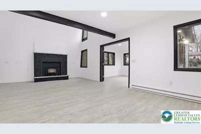 3217 Hamlet Drive, Coolbaugh Twp, PA 18466 - Photo 9