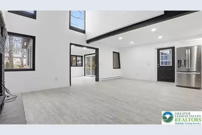 3217 Hamlet Drive, Coolbaugh Twp, PA 18466 - Photo 7