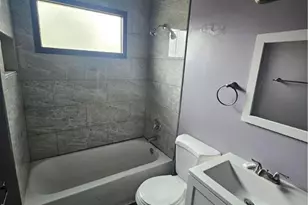 438 N 7th St, Allentown, PA 18102 - Photo 5