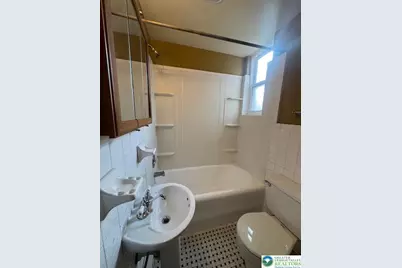 210 N 6th #C5, Allentown, PA 18102 - Photo 5